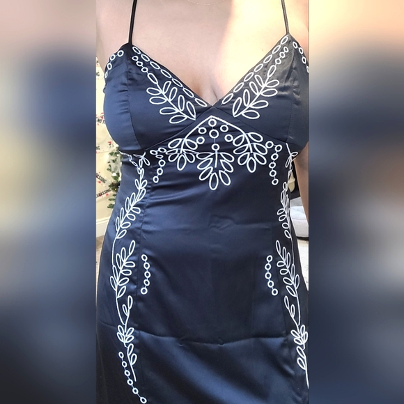 Midi Dress - Picture 3 of 7